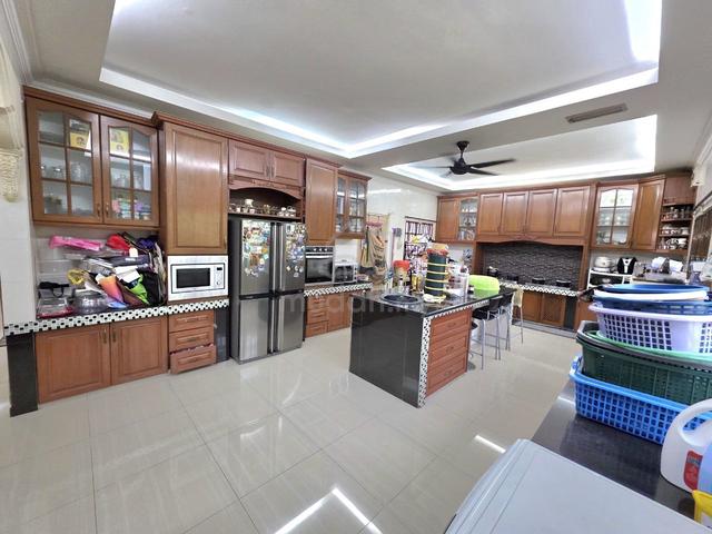Fully Renovated Double Storey, Semi D Taman Taming Maju, Cheras Jaya 1