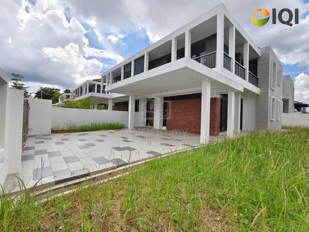 Spacious 29ft car porch‼️Alma Taman Jasa Ria 2-Storey Semi D for Sale 1