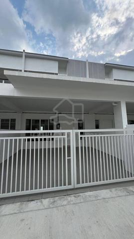 Double Storey Taman Bayu Sutera, Bandar Sri Sendayan 1