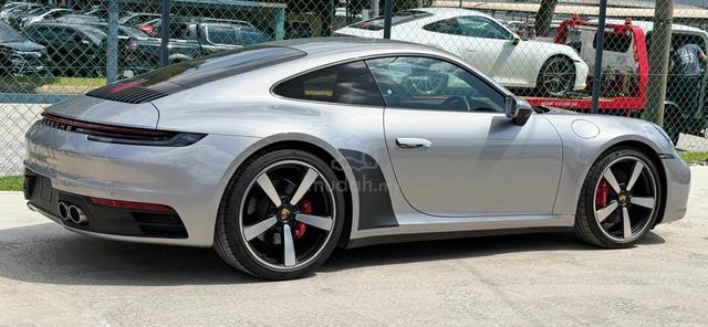 Porsche 911 CARRERA 4S Japan Spec Front Lifter GT - 3