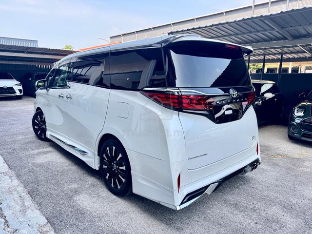 2024 Toyota ALPHARD 2.4 EXECUTIVE LOUNGE PriceNego - 3