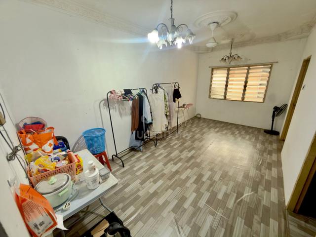 Flat PKNS Seksyen 7 Shah Alam 1