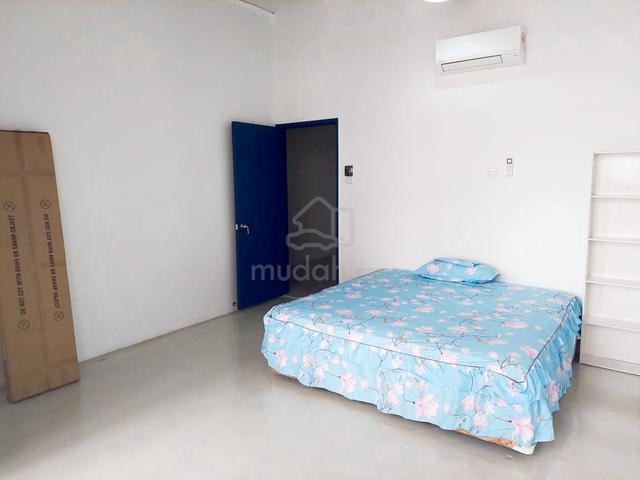 Rooms for Rent: Putra Villa Condo (Steps from PWTC LRT and KTM) 1