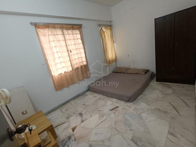 Bukit Pandan 2 Condo, Cheras,  Middle Room For Rent 1