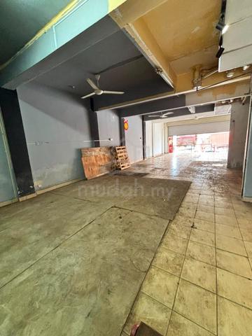 2 STY SHOP LOT PUTRA RAYA , PINGGIRAN PUTRA , SERI KEMBANGAN , SERDANg 1