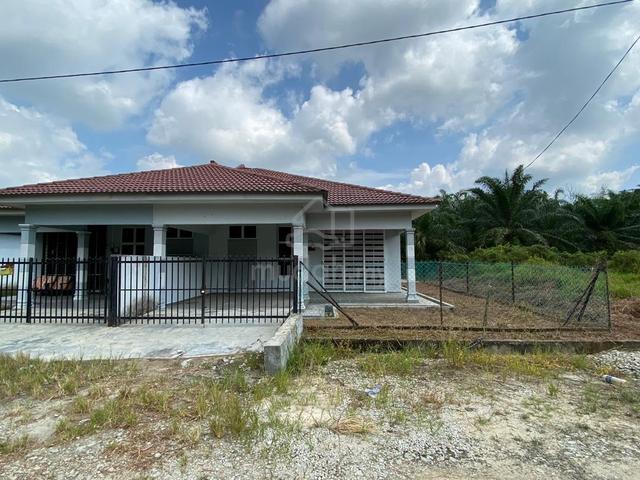 [FREEHOLD] Semi D setingkat Parit Putat Sungai Rambai Melaka 1