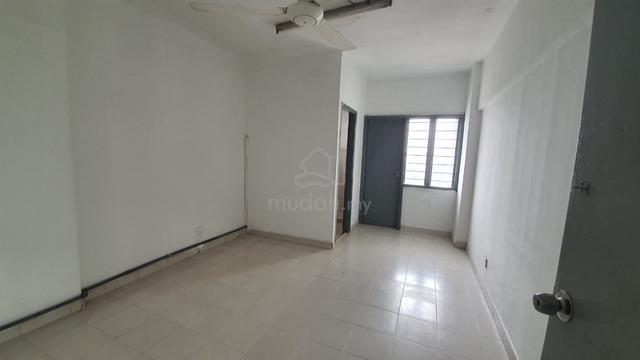 Pelangi Indah Condominium|Freehold|3R2B1C P|869sqft|Investment 1