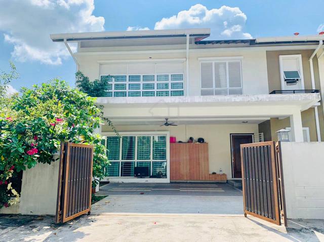 CORNER LOT + SEMI D ! Double Storey Semi-D, Alam Damai, Cheras KL 1