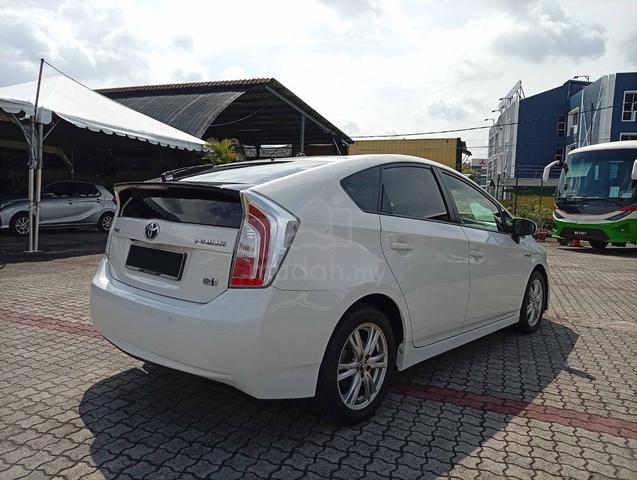 2012 Toyota PRIUS 1.8 LUXURY (HYBRID) ENHANCED (A) - 4
