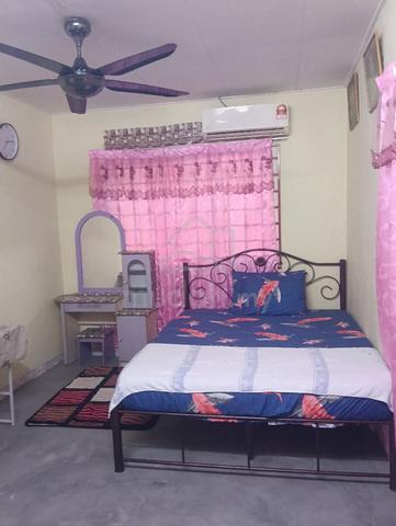 Middle Room For Sale 1
