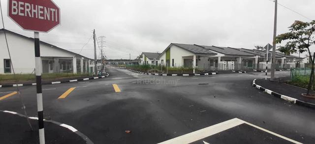 CORNER LOT MURAH LIKE NEW❗️TMN RESIDENSI MESRA,GURUN📍Sedia Diduduki❗️ 3