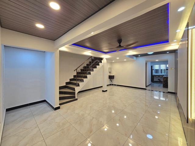 Fully Renovated Taman Bukit Rawang Jaya, Rawang 1