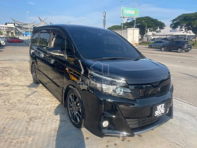 2017/20 Toyota VOXY 2.0 GS (A) One Lady Owner - 2