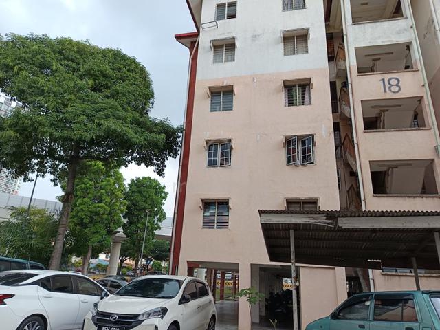 Flat PKNS Seksyen 7 Shah Alam 1