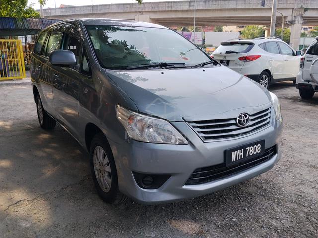 2013 Toyota INNOVA 2.0 E (A) - 1