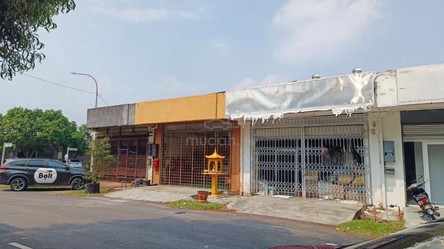 Single Sty Factory (20x80sqft) Warehouse Perindustrian Puchong Utama 1