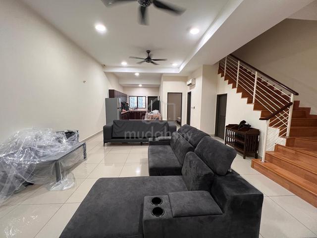 [Fully Furnished] 3sty House ,Perdana Residence 2 ,Hospital, Selayang 1