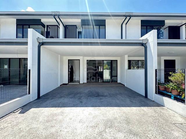 PALING MURAH😍Double Storey Terrace Nadira 1, Bandar Bukit Raja 1