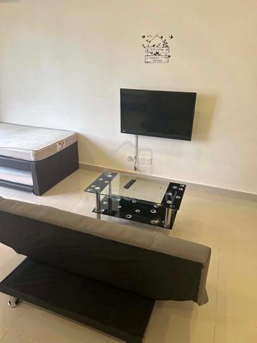 Medini Suite 1