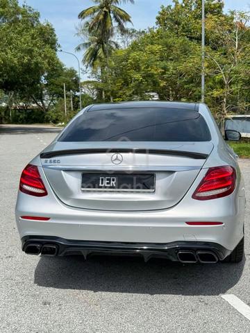 2019 Mercedes Benz E350 2.0 AMG LINE - 4