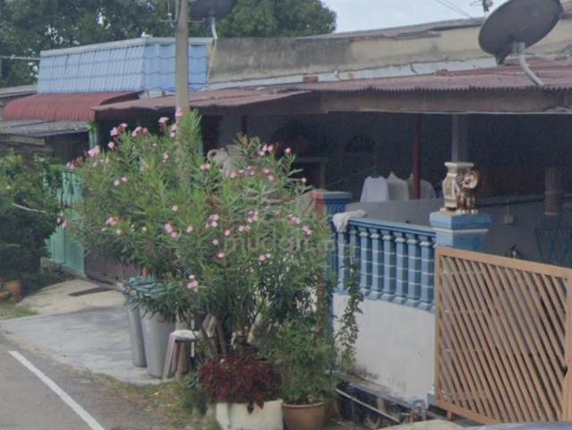 Rumah Untuk Disewa / House For Rental Taman Tangkak Jaya 3, Tangkak 1