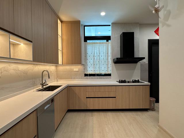 New Fully furnished Terrace for Sale in Bm Idaman 1