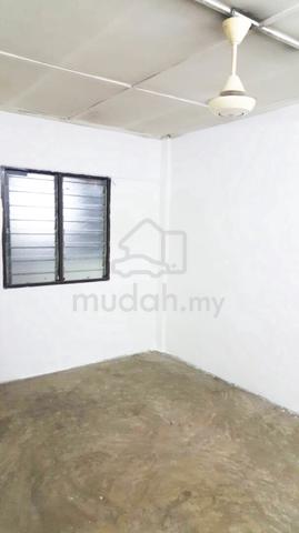 Pandan Indah Flat (Rumah Pangsa 610) 1