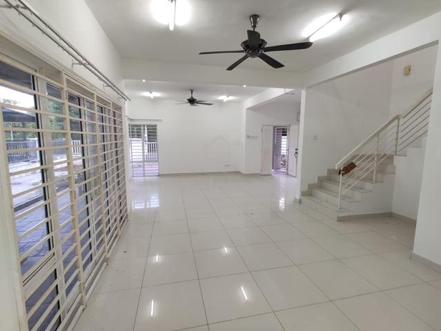 Semi-Detached House, Bandar Baru Bangi, Selangor. 1