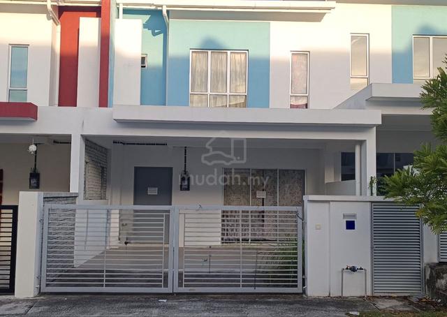2 Storey Intermediate House For Sell Taman Angsamas 2 Seremban 1