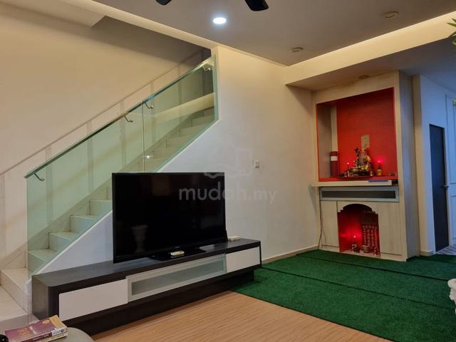 La Garden, Jp Perdana, Mount Austin gated guarded fully furnished 1