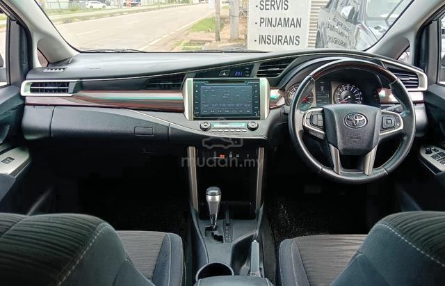 2017 Toyota Innova 2.0 G (A) Premium 8 Seaters - 4