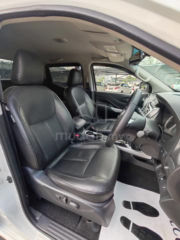 2019 Nissan NAVARA 2.5 VL (A) - 4