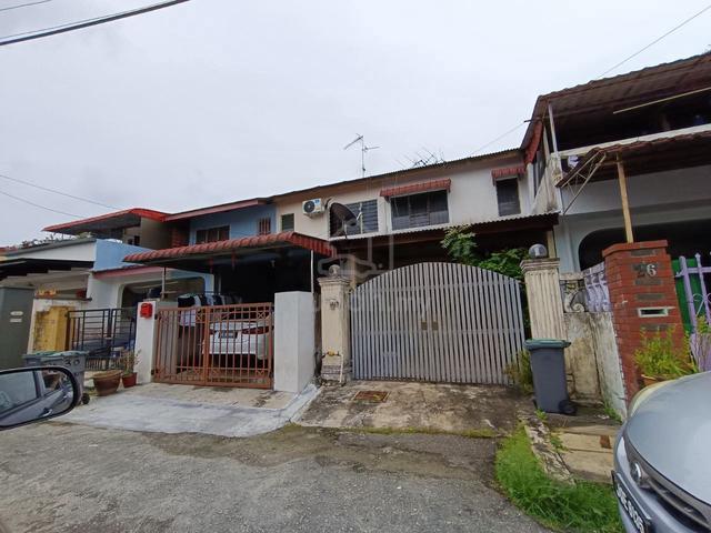 Low Cost Unit Facing North East 14x55 Good Condition @ Damai Jaya 1