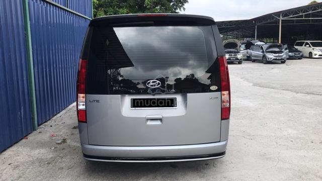 2023 Hyundai STARIA 2.2 LITE (loan kedai) - 5