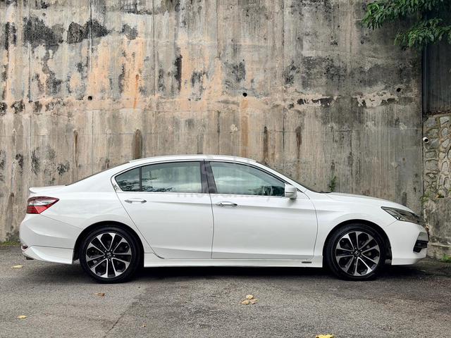 Honda ACCORD 2.4 VTi-L FACELIFT (A) LANEWATCH - 3