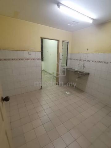 Desa Skudai Apartment 3