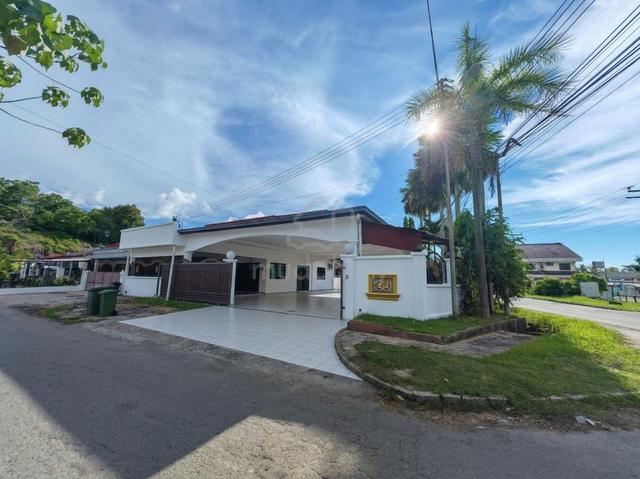 TAMAN NELLY CORNER HOUSE For Sale❗ 1