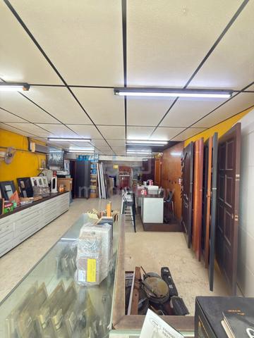 MAINROAD AMJ 3 Storey Shoplot Cheng Setia FREEHOLD Tesco Paya emas 1