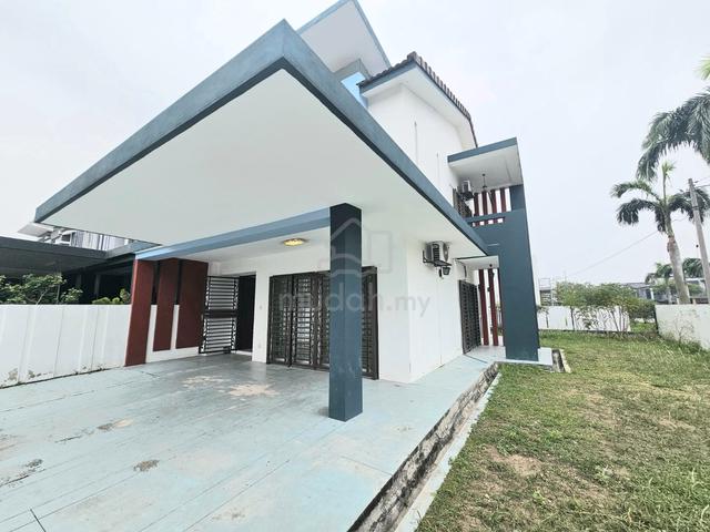 ( Corner lot ) 2 Storey Terrace at Taman Putra Prima 1