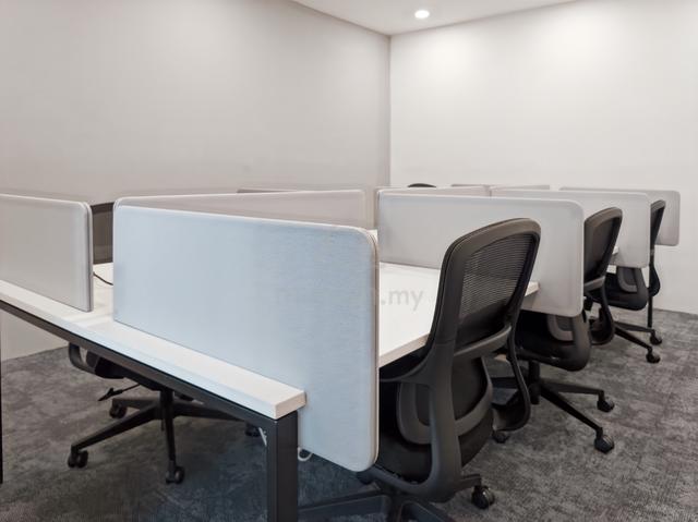 Work more productively in a shared office space in Regus The Podium 1