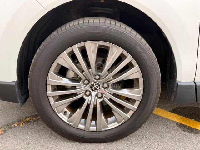 2023 Recon Toyota HARRIER 2.0 Z LEATHER PACKAGE - 5
