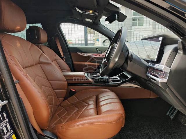BMW i7 xDrive60 M Sport G70 (A) CBU 2023 - 5