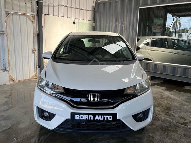 Honda JAZZ 1.5 V SPEC 1 Year Warranty - 4
