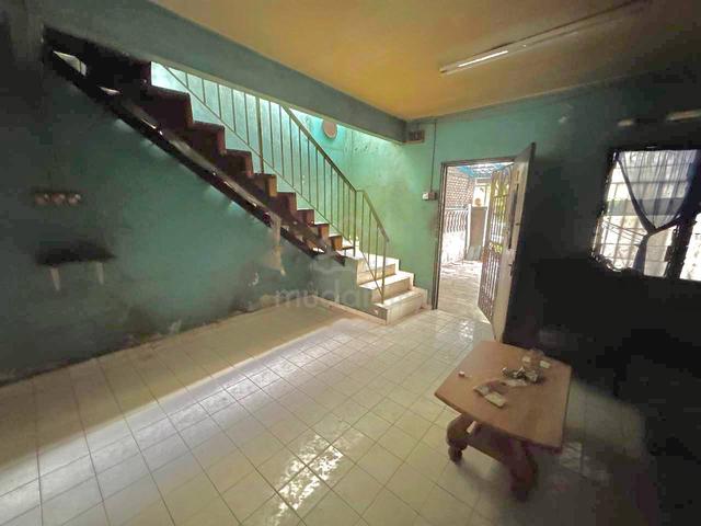 MURAH | FULL LOAN - 2 Storey Taman Sri Tanjung, Semenyih For Sale 1