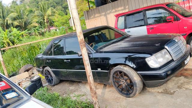 1995 Mercedes Benz 230 2.3 230.6 W114.615 (M) - 2