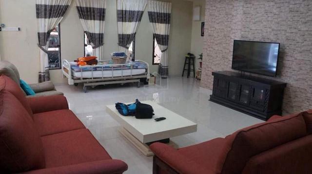 Fully renovated 2-storey terrace (20x70) at Taman Prima Saujana 1