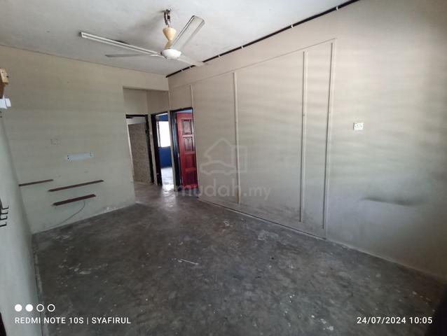 Flat Taman Alam Megah 1
