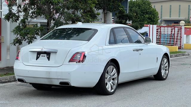 2021 Rolls Royce GHOST 6.7 Ready stock at showroom - 2