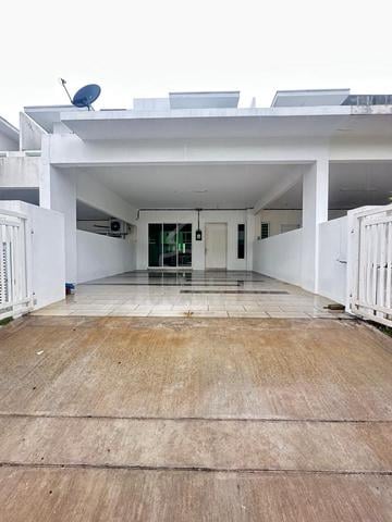 Double-Storey Freehold House | 20 × 80 ft 1