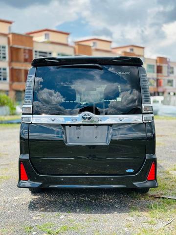 Toyota VOXY 2.0 ZS KIRAMEKI II (A) UNREGISTER 2020 - 5